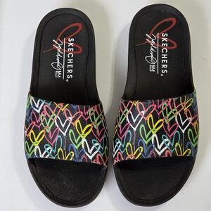 ​🌈 Skechers x JGoldcrown Lovewall Foamies Slides ❤️ Size 7 Pride Hearts